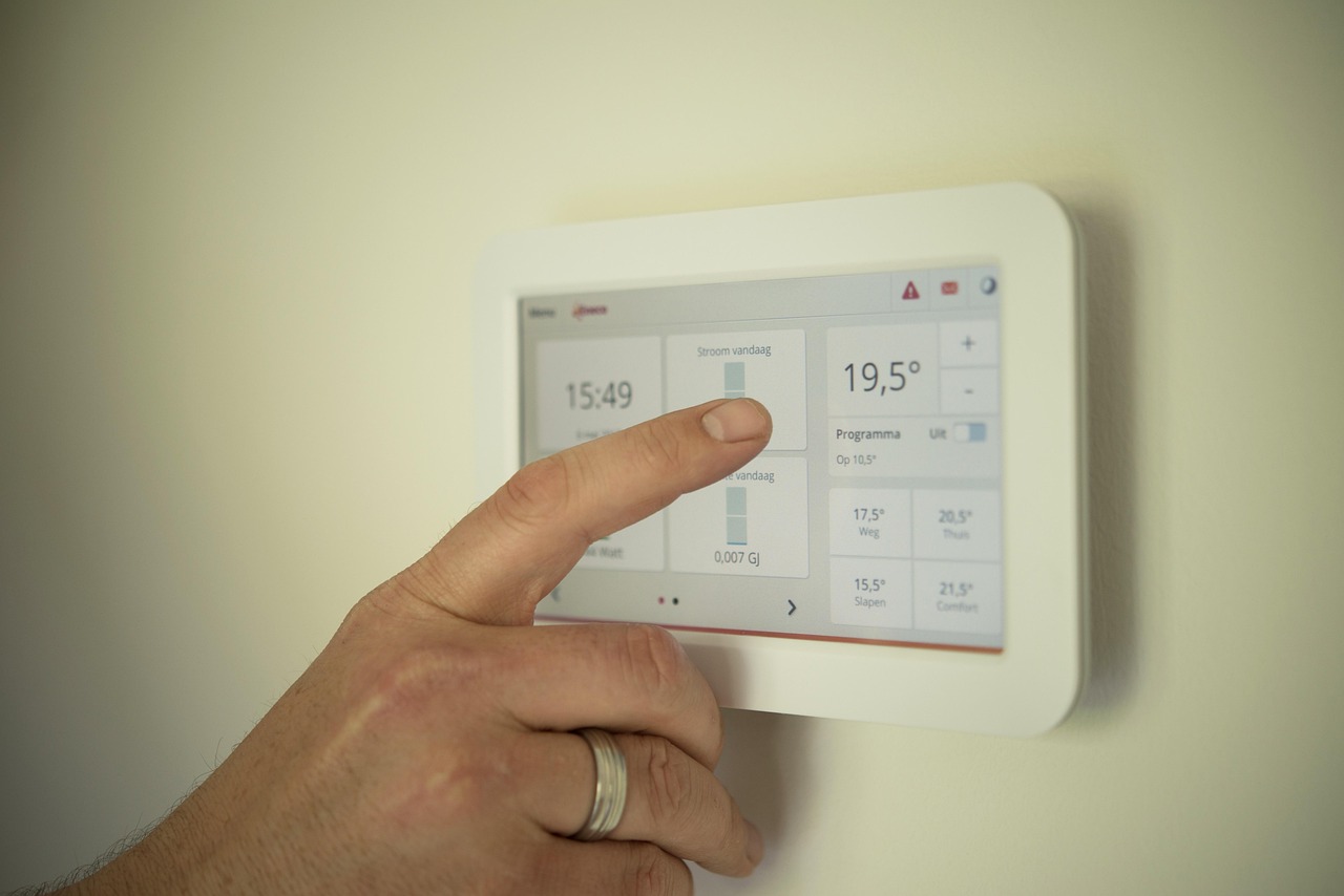 entdecken sie intelligente smart home systeme, die ihr zuhause sicherer, komfortabler und energieeffizienter machen. vergleichen sie innovative technologien und smarte lösungen für jeden bedarf.
