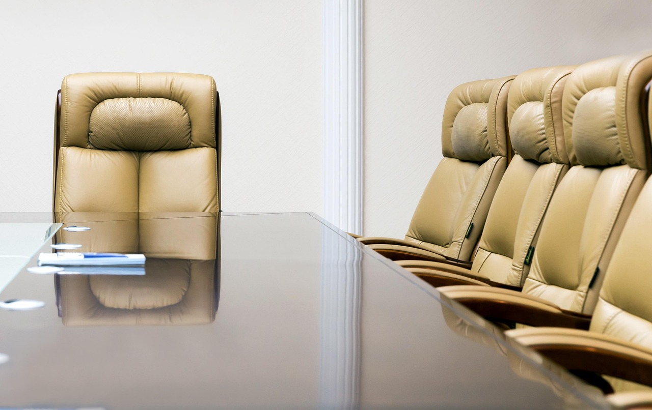entdecken sie, wie sie ihr nächstes business-meeting optimal organisieren. tipps, tools und strategien für effiziente geschäftstreffen und erfolgreiche teamarbeit.