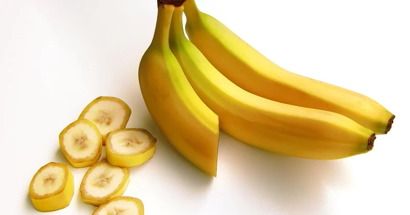 Banane für Hunde: wie viel ist eigentlich okay?